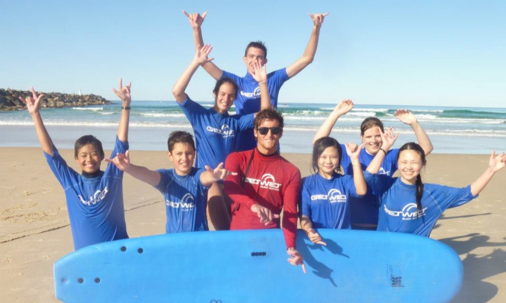 Gold Coast Main Beach 2 Hours Beginner Surfing Lesson